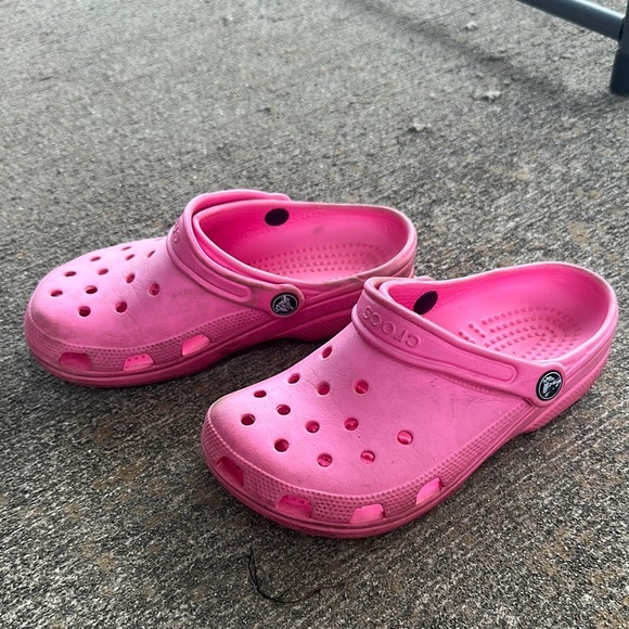 CROCS Shoes - Pink Crocs size .5 women’s